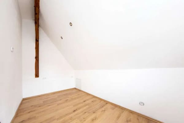 Immobilie in Nossentiner Hütte - Charmante Dachgeschosswohnung mit Wohlfühlatmosphäre in naturnaher Lage - Bild 3