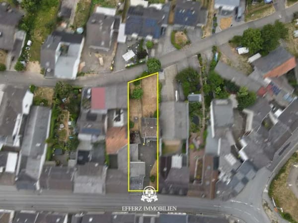 Immobilie in Grafschaft - Doppelte Wohnmöglichkeit: 
Zwei Einfamilienhäuser mit Garten im Gesamtverkauf! - Bild 1