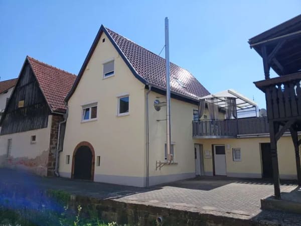 Immobilie in Weilbach - Charmantes kernsaniertes Einfamilienhaus mit großer Terrasse - Bild 0