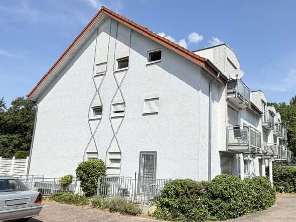 Immobilie in Dossenheim - Sehr gut geschnittene 2-ZI-Wohnung mit zwei Balkonen und zwei Stellplätzen in ruhiger Lage nahe HD - Bild 0