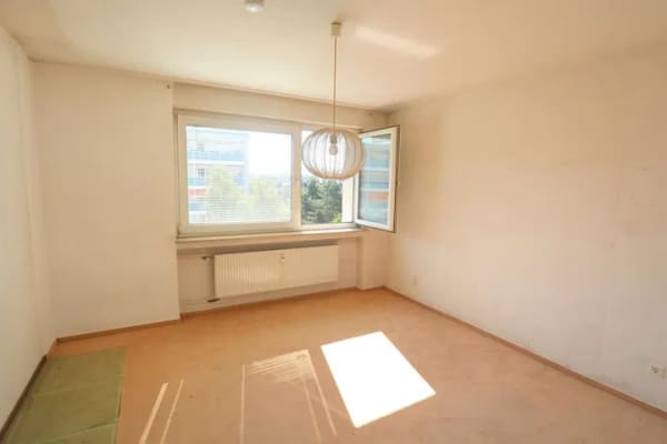 Immobilie in Neu-Isenburg - 2-Zimmer-Wohnung mit TG-Stellplatz – Freie Wohnung mit Potenzial in Neu-Isenburg - Bild 4