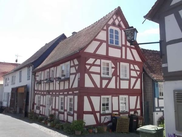 Immobilie in Ortenberg - Fachwerktraum mit Hofgarten und Nebengebäude in Ortenberg - Bild 1