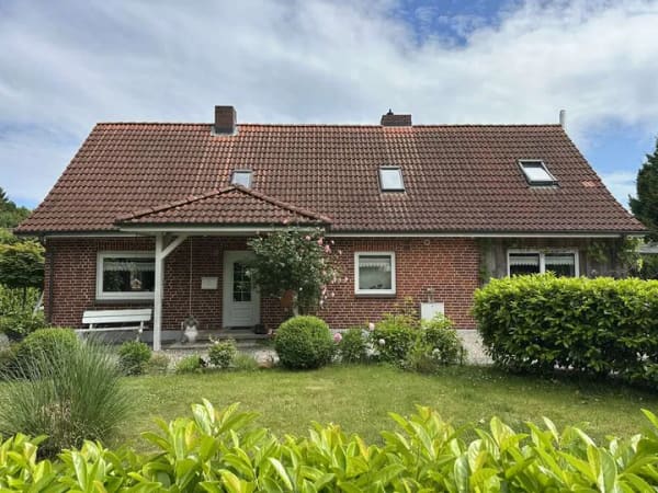 Immobilie in Schwartbuck - Ansprechendes Einfamilienhaus mit Einliegerwohnung und idyllischem Garten  in ruhiger Lage - Bild 3
