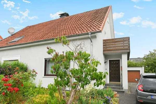 Immobilie in Werther - Werther (Westfalen): Attraktive Doppelhaushälfte mit Garten und Balkon! - Bild 0