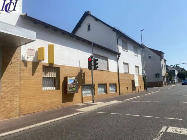 Immobilie in Kelkheim - Kelkheim-Fischbach: Wohn- und Geschäftseinheit: 4 Wohnungen & 1 Ladengeschäft, zentrale Lage - Bild 2