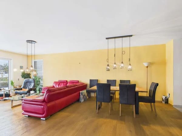 Immobilie in Burgebrach - Wohnen auf höchstem Niveau – Großzügiger Bungalow mit weitläufigem Grundstück - Bild 4