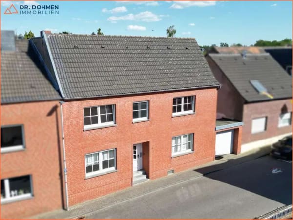 Immobilie in Geilenkirchen - Viel Platz für neue Wohnideen: Zweifamilienhaus mit Innenhof und Garten in Geilenkirchen-Würm - Bild 2