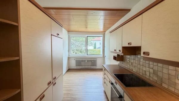 Immobilie in Vaterstetten - Ruhig gelegene 3-Zimmer-Wohnung mit Balkon und Garage - Bild 2