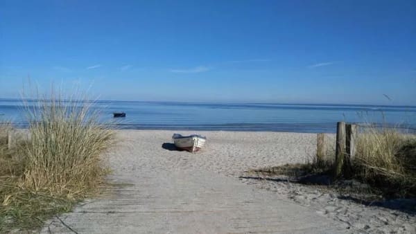 Immobilie in Scharbeutz - Ein Haus, 5 möblierte Wohnungen, viele Möglichkeiten, Modernisiert und nur 400 m zum Ostseestrand - Bild 4