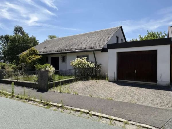 Immobilie in Naila - Einfamilienhaus mit Einliegerwohnung in Naila - Bild 2