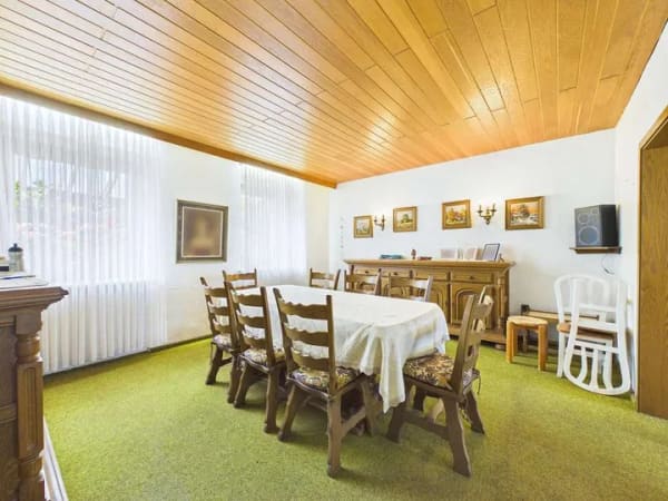 Immobilie in Windeck - Wohnen mit Geschichte in ehemaliger Schule von Rosbach: 260 m², 8 Zimmer, Wintergarten, Garage - Bild 3