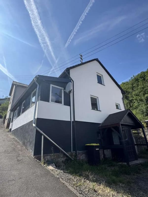 Immobilie in Kirn - Modernisiertes Einfamilienhaus mit 1.025 m² Grundstück, Wintergarten & großem Garten - Bild 0