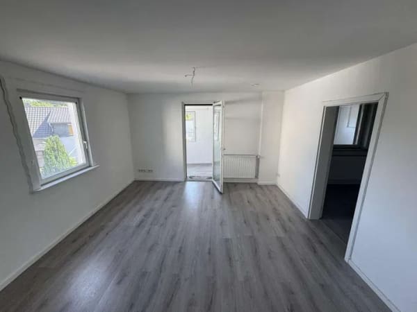Immobilie in Kirn - Modernisiertes Einfamilienhaus mit 1.025 m² Grundstück, Wintergarten & großem Garten - Bild 3