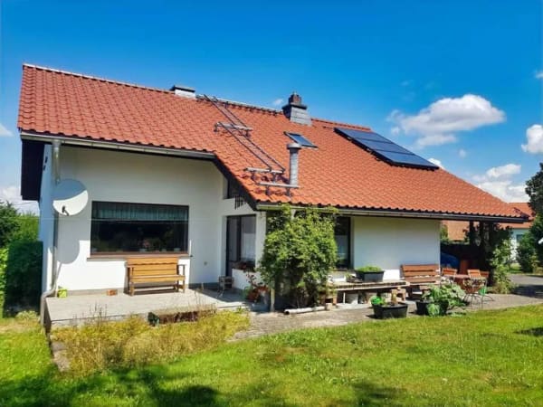 Immobilie in Bad Schandau - Wohnen in der Sächsischen Schweiz – Großzügiges EFH mit Potenzial! - Bild 1