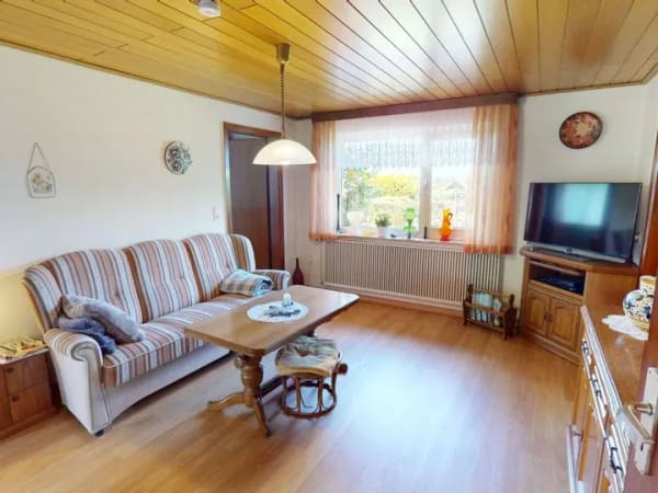Immobilie in Uplengen - Gepflegtes, solides Fehnhaus ebenerdig bewohnbar, mit Ausbaureserve *RK2602* - Bild 3