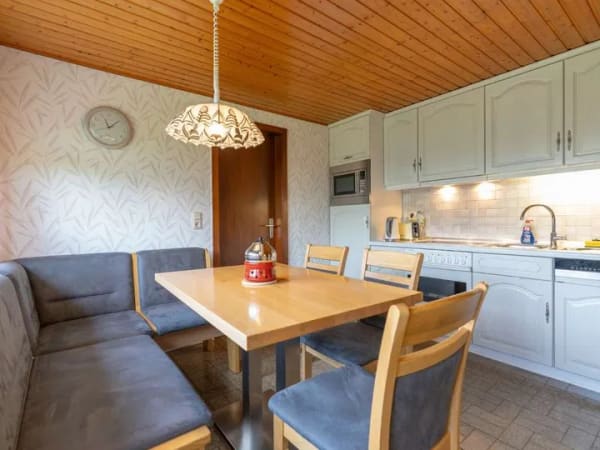Immobilie in Uplengen - Gepflegtes, solides Fehnhaus ebenerdig bewohnbar, mit Ausbaureserve *RK2602* - Bild 4