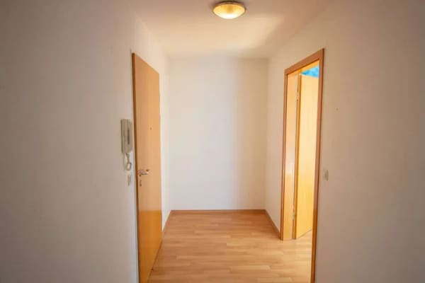 Immobilie in Ostrach - Zentral wohnen mit Weitblick – 3-Zimmer-Dachgeschosswohnung mit Loggia - Bild 2