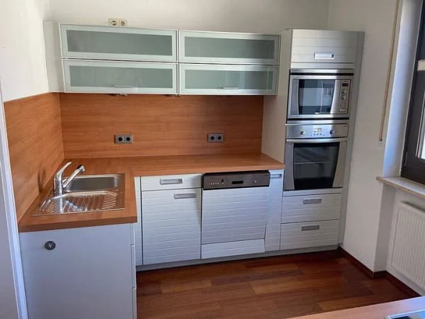 Immobilie in Burglengenfeld - 4 1/2-Zi/Kü/Bad-ETW mit Balkon, Garage, Stellplatz und Gartenanteil in einem 3-Fam.-Wohnhaus - Bild 3