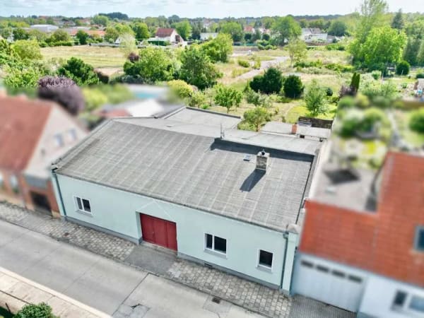 Immobilie in Calbe (Saale) - Viel Platz für neue Wohnideen - Einfamilienhaus in Calbe! - Bild 1