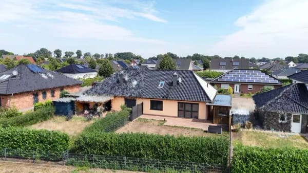 Immobilie in Schwarme - Hier stimmt einfach alles. DHH Schwarme 2015, Energieeffizienzklasse A. - Bild 2
