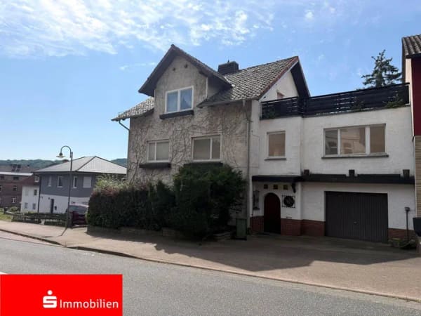 Immobilie in Großalmerode - Großzügiges Zweifamilienhaus mit viel Platz und Freiraum - Bild 0