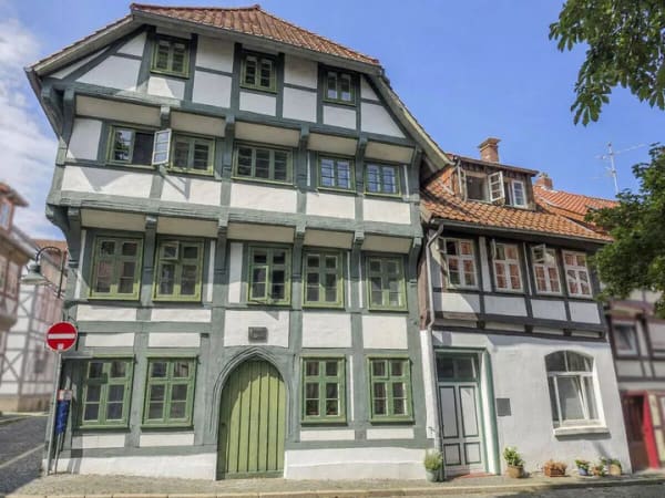 Immobilie in Northeim - Voll vermietetes Denkmalensemble in Northeims Altstadt - Bild 2