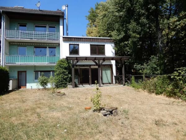 Immobilie in Königstein - provisionsfrei / RMH in ruhiger Waldrandlage / renovierungsbedürftig - Bild 0