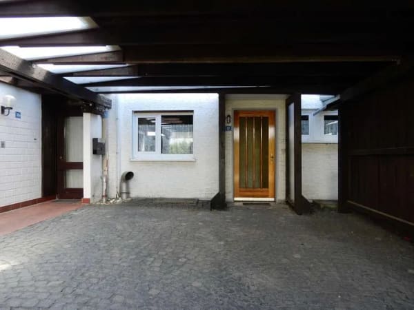 Immobilie in Königstein - provisionsfrei / RMH in ruhiger Waldrandlage / renovierungsbedürftig - Bild 1