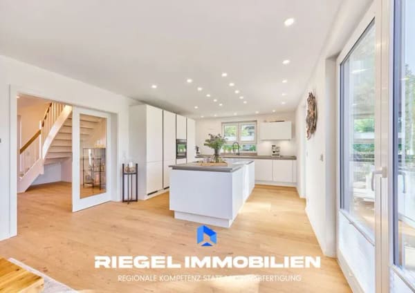 Immobilie in Freisbach - Sie hier? Wir auch! (Bj. 2022) Modernes EFH mit vielen Highlights–Toplage & 670 m² großes Grundstück - Bild 0