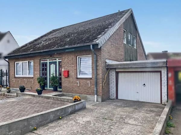Immobilie in Ratekau - Gemütliches Einfamilienhaus mit Platz für die ganze Familie in Sackgassen- und Waldlage in Ratekau - Bild 0