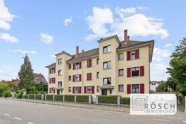 Immobilie in Grenzach-Wyhlen - Gepflegte 2-Zimmer-Wohnung mit Balkon, Stellplatz und solider Vermietung - Bild 0