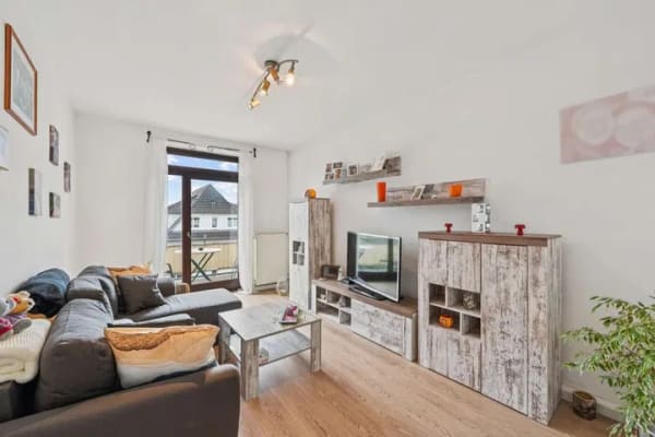 Immobilie in Grenzach-Wyhlen - Gepflegte 2-Zimmer-Wohnung mit Balkon, Stellplatz und solider Vermietung - Bild 3