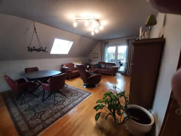 Immobilie in Oelde - Viel Platz in Oelde-Stromberggroßem : 5-Zimmer-Wohnung mit Balkon - Bild 2