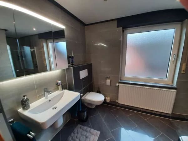 Immobilie in Oelde - Viel Platz in Oelde-Stromberggroßem : 5-Zimmer-Wohnung mit Balkon - Bild 3