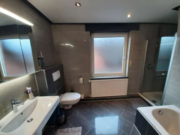 Immobilie in Oelde - Viel Platz in Oelde-Stromberggroßem : 5-Zimmer-Wohnung mit Balkon - Bild 4