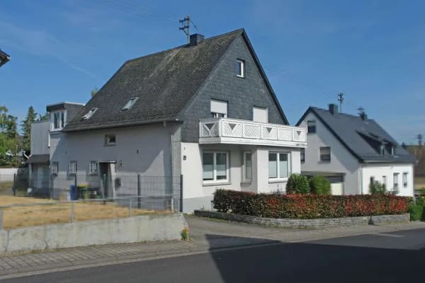 Immobilie in Emmelshausen - Großzügige moderne Eigentumswohnung in bevorzugter Wohnlage von Emmelshausen - Bild 1