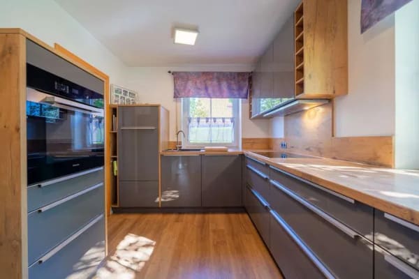 Immobilie in Langerringen - Familienfreundliches, gepflegtes Wohnhaus mit Doppelgarage in Langerringen - Bild 1