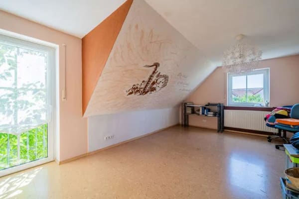 Immobilie in Langerringen - Familienfreundliches, gepflegtes Wohnhaus mit Doppelgarage in Langerringen - Bild 4