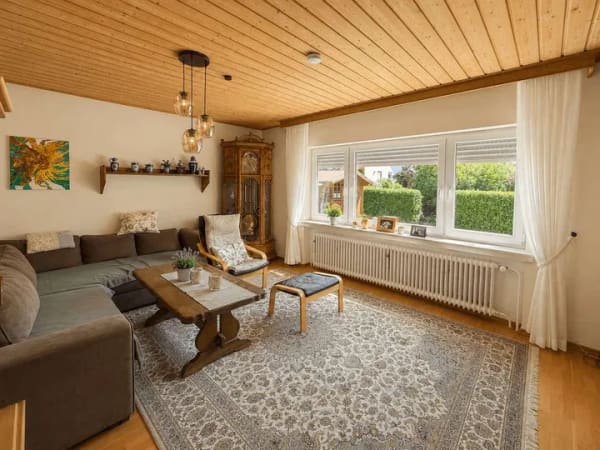 Immobilie in Weyerbusch - Zuhause im Westerwald – großzügiges Einfamilienhaus mit Garten und Garage - Bild 3