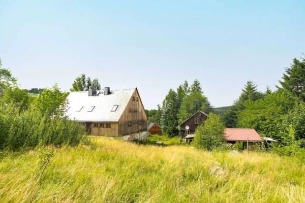 Immobilie in Hermsdorf/Erzgebirge - *Grünes Familienidyll* inkl. Scheune mit direktem Wiesen- und Waldrandanschluss in Hermsdorf - Bild 2