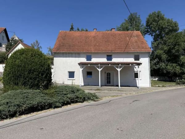 Immobilie in Oberschönegg - Teilsaniertes Einfamilienhaus in Oberschönegg-Weinried - Bild 1
