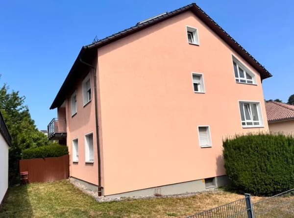 Immobilie in Mömlingen - Umfangreich modernisiertes
Zweifamilienhaus in ruhiger Lage - Bild 1