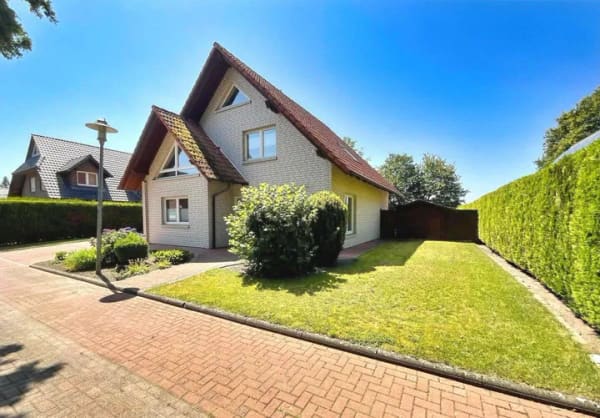 Immobilie in Garrel - Charmantes Wohnhaus mit Pool und Garage in ruhiger Lage von Nikolausdorf/Garrel - Bild 1
