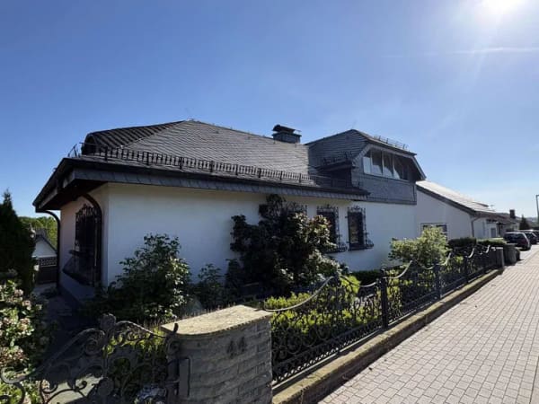 Immobilie in Barntrup - Gute Aussichten für Anspruchsvolle - Bild 1