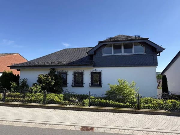 Immobilie in Barntrup - Gute Aussichten für Anspruchsvolle - Bild 2