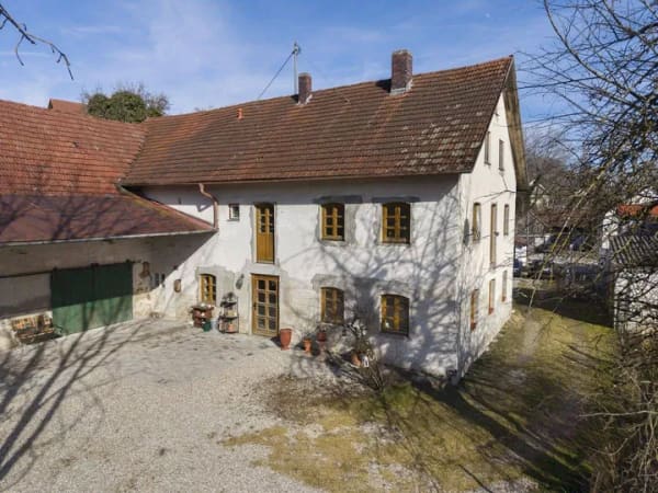 Immobilie in Paunzhausen - Tradition trifft Zukunft - Entwicklungspotenzial für Freigeister - Bild 0