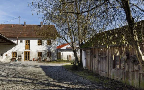 Immobilie in Paunzhausen - Tradition trifft Zukunft - Entwicklungspotenzial für Freigeister - Bild 1