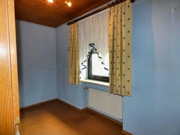 Immobilie in Weiherhammer - Ein Zuhause mit viel Platz und gemütlichem Charme - Bild 3