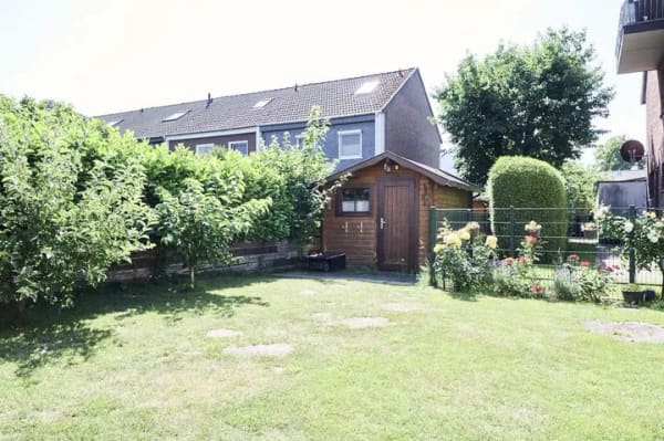 Immobilie in Stuhr - STUHR-Varrel / RHS für die kleine Familie / 5 Zi. mit Sonnengarten / Garage mit Vordach - Bild 2