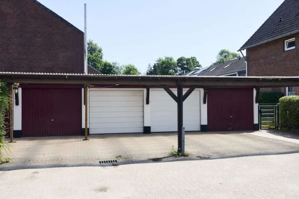 Immobilie in Stuhr - STUHR-Varrel / RHS für die kleine Familie / 5 Zi. mit Sonnengarten / Garage mit Vordach - Bild 3